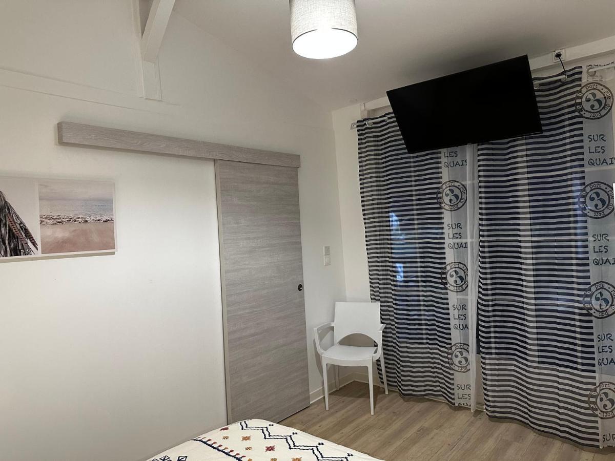 Le Cottage De Castaing Sur Plage Privee Сент-Анн Экстерьер фото