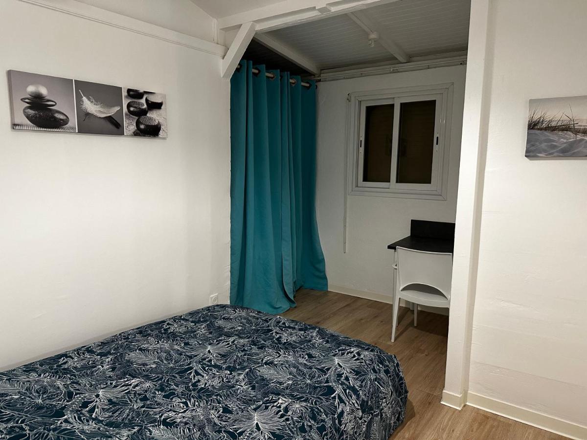 Le Cottage De Castaing Sur Plage Privee Сент-Анн Экстерьер фото